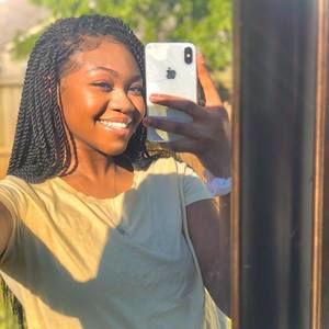 Meet your Posher, Mckayla